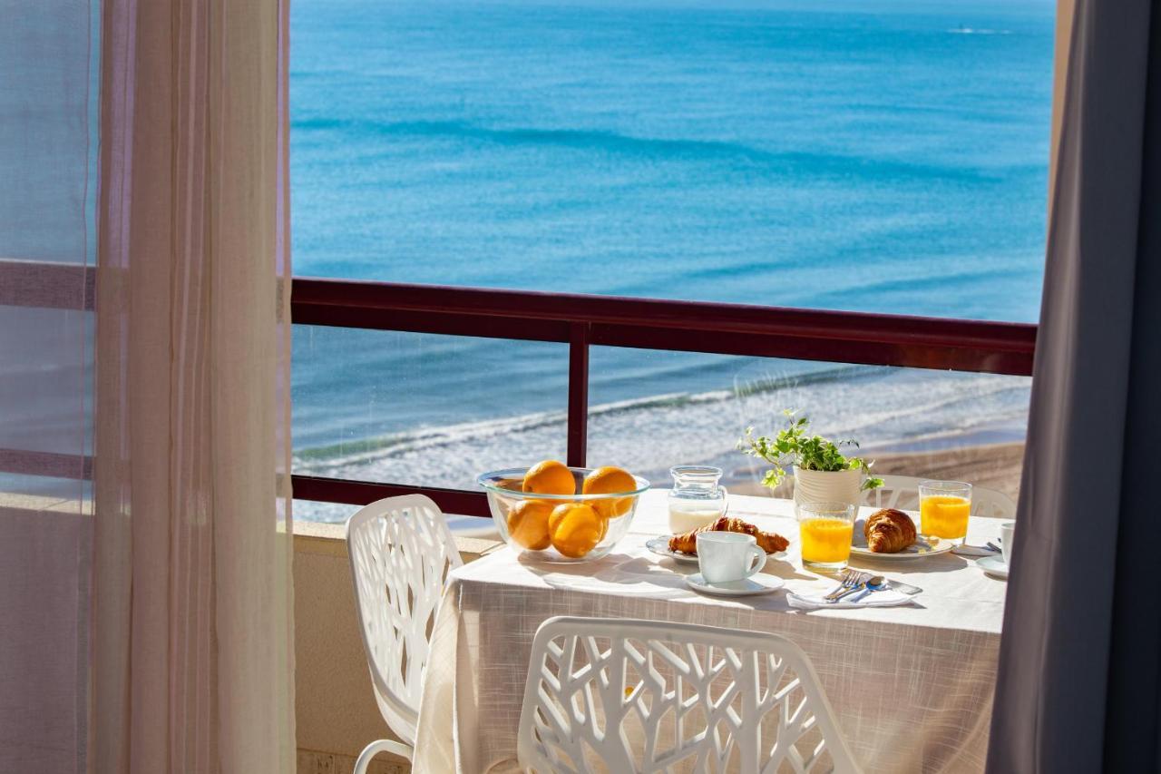 Florazar Beachfront Apartment